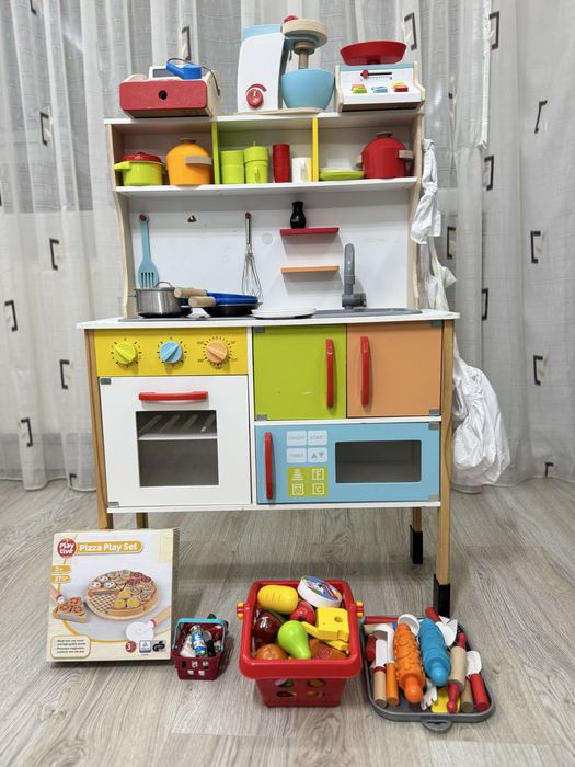 bucătărie de jucărie din lemn Playtive