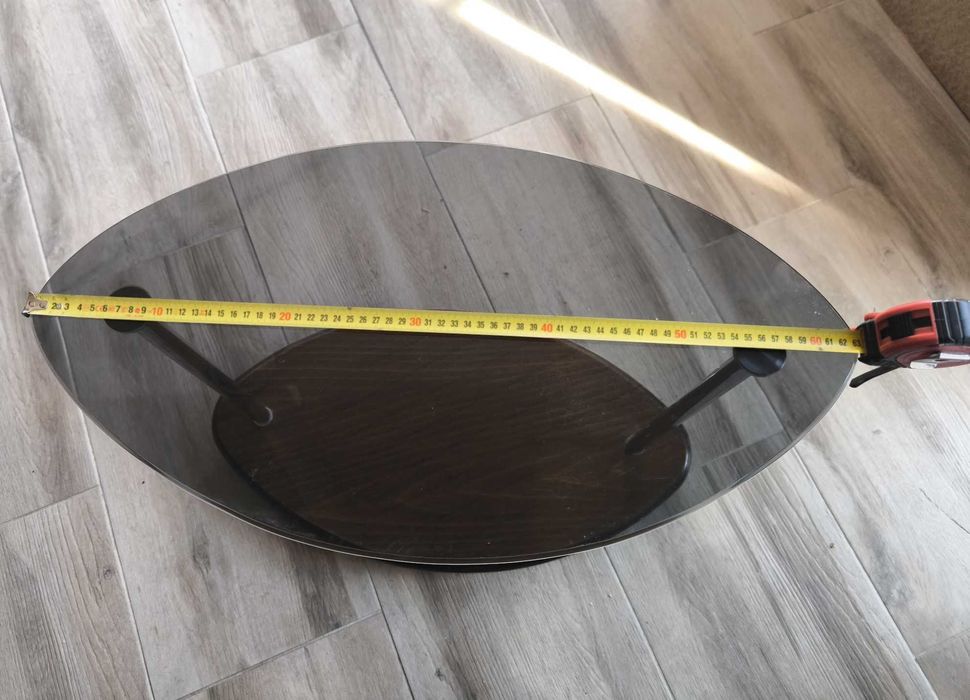 Masa rotundă de sticlă pe rotile + 3 măsuțe detașabile