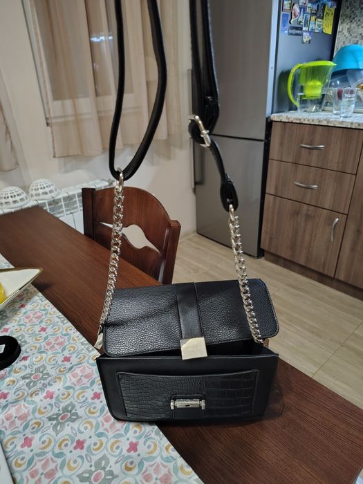 Малка черна чанта Sinsay