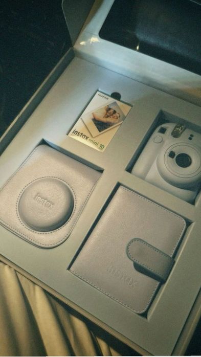 Фотоаппарат Instax Mini 12
Почти не пользовался, состояние отличное —