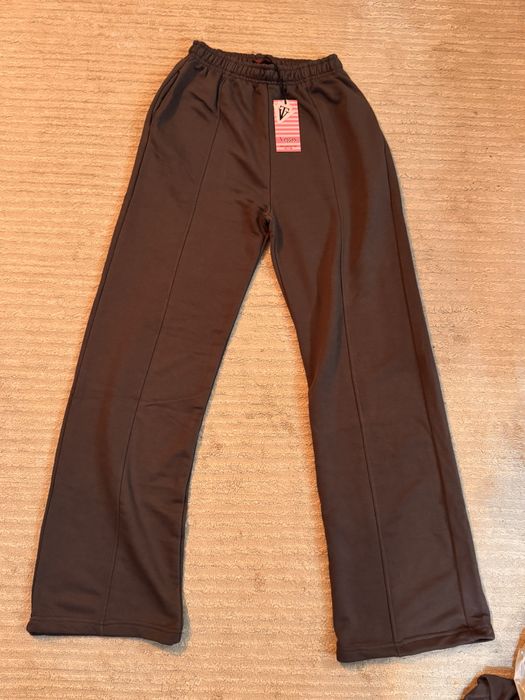 Топъл и мек дамски спортен комплект