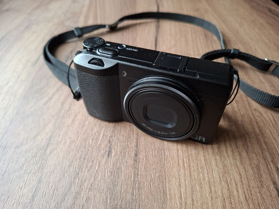 Камера Ricoh GR3