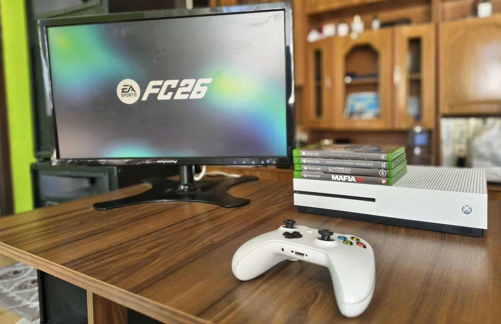 Xbox One S 500GB – Ca nou + Jocuri + FC 26 Ultimate Edition + GamePass