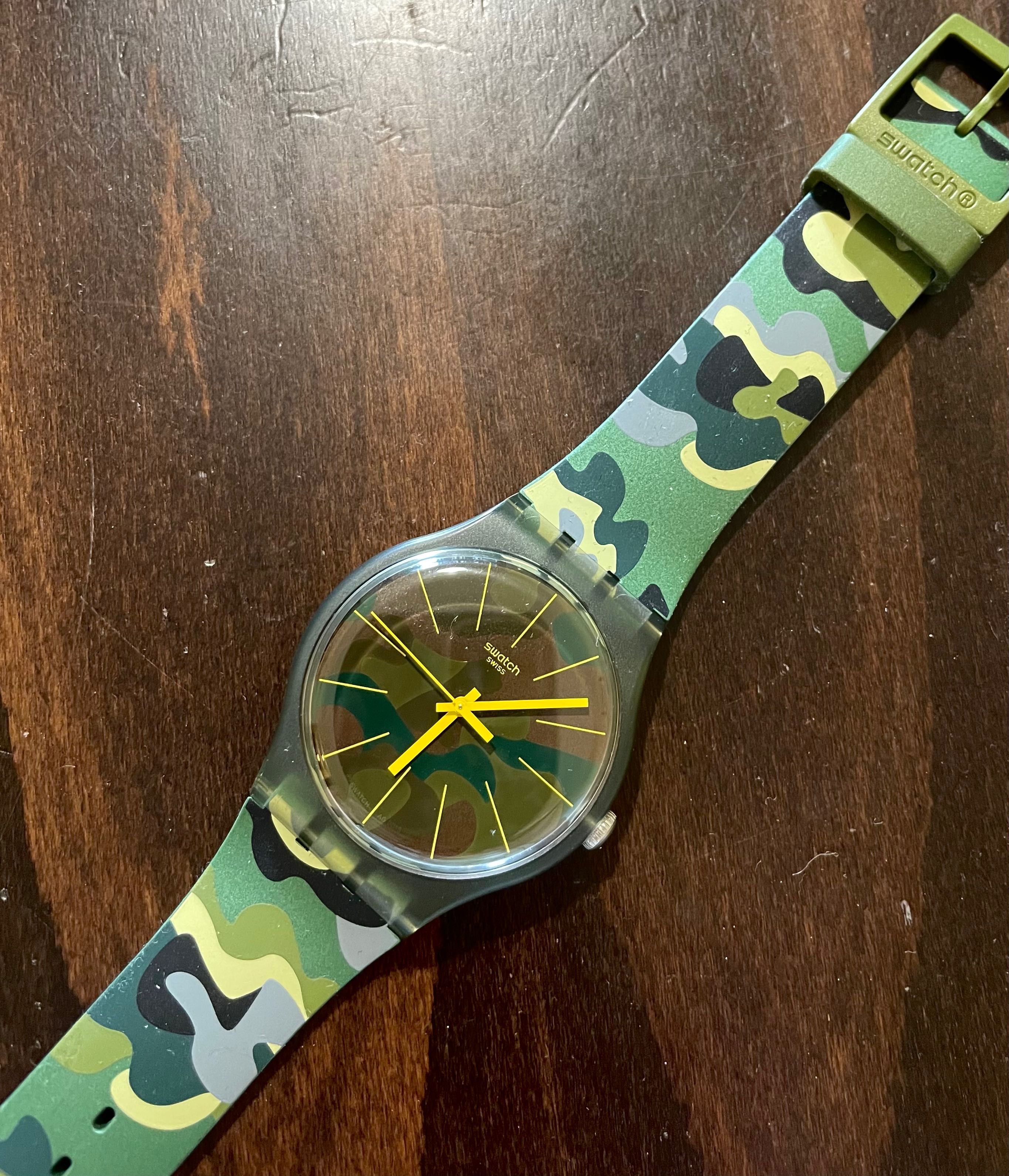 Swatch камуфлажен часовник