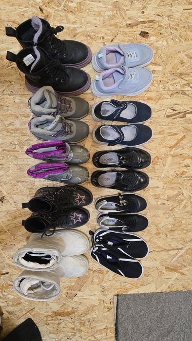 Отдам детскую обувь для девочки