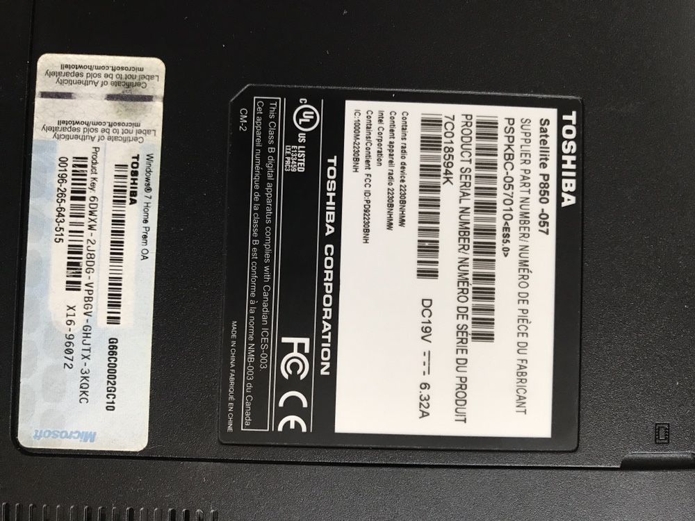 Laptop Toshiba Satellite P850-057 defect