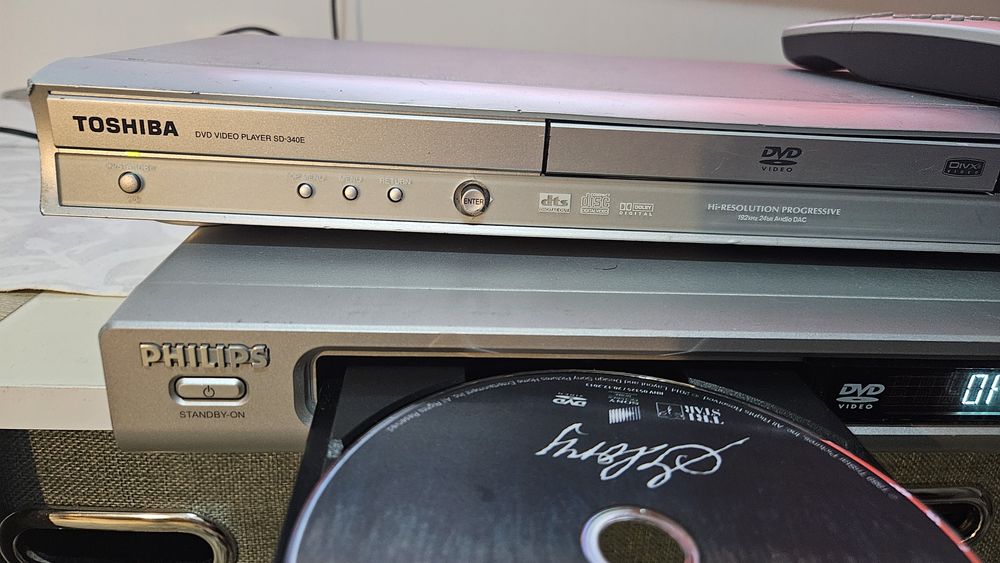 Dvd player Toshiba si Philips cu telecomanda