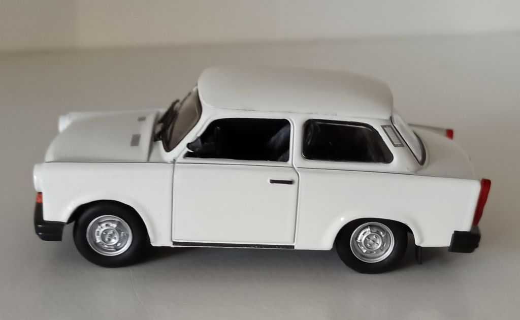 Macheta Trabant 1.1 Limousine 1989 - IST/DeAgostini 1/43