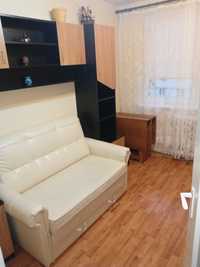 Apartament de vânzare trei camere, strada Tudor Vladimirescu, nr. 25.