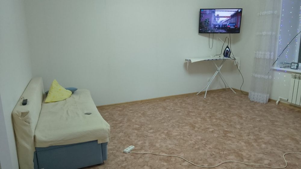 г.Актобе  Нурсити 2. Срочно  продам  1комн. Кв .с связи  переездам