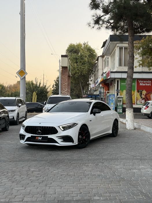 Mersedes benz ClS 5.3 AMG