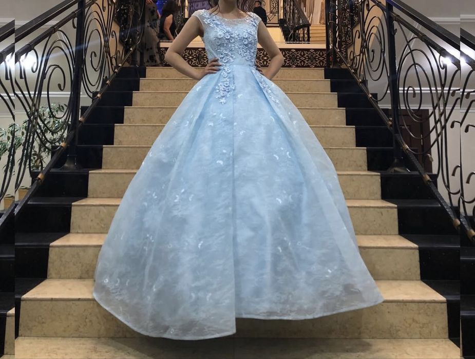 Продам бальное голубое платье