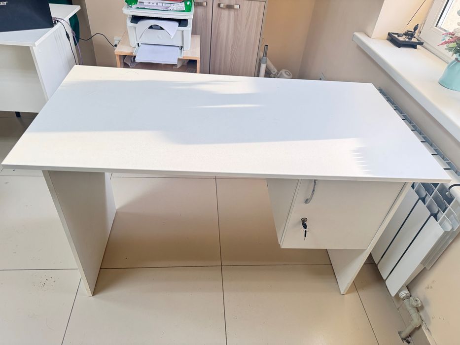 Продам офисную мебель