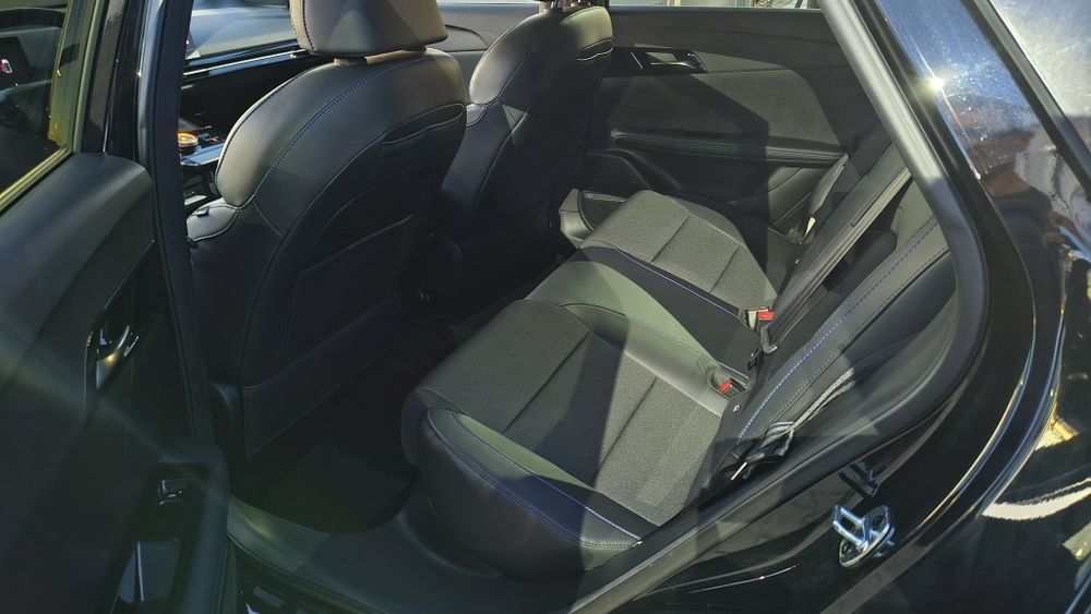 MG MG 4 Luxury, 64kw