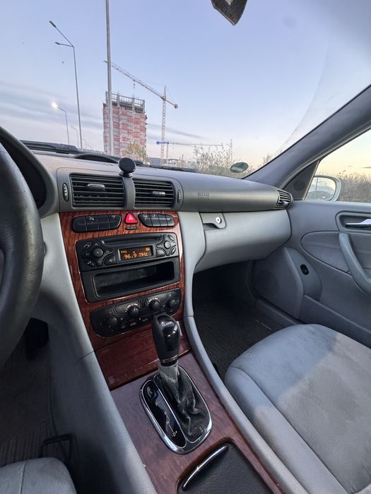 Mercedes Benz  C klass C200