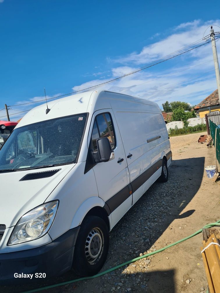 Dezmembrez mercedes sprinter, 313,euro 5,2.2, 3.0 v6,2.2 euro 4