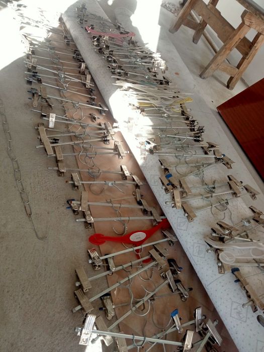 Вешалки 141 штук по 150