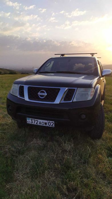 Продаю  Ниссан Панфайдер 2008г