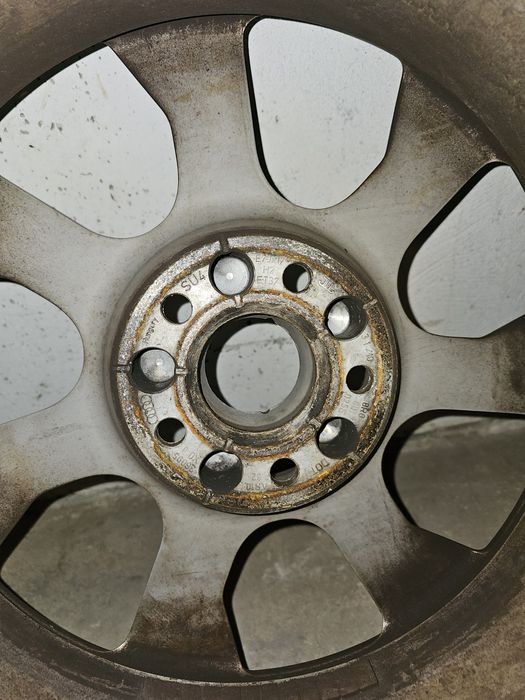 Jante Aliaj OE Audi 17" 7J x 17 ET37 8R0601025E