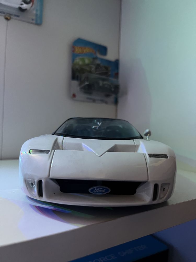 Ford Gt 90 1:18 maistro