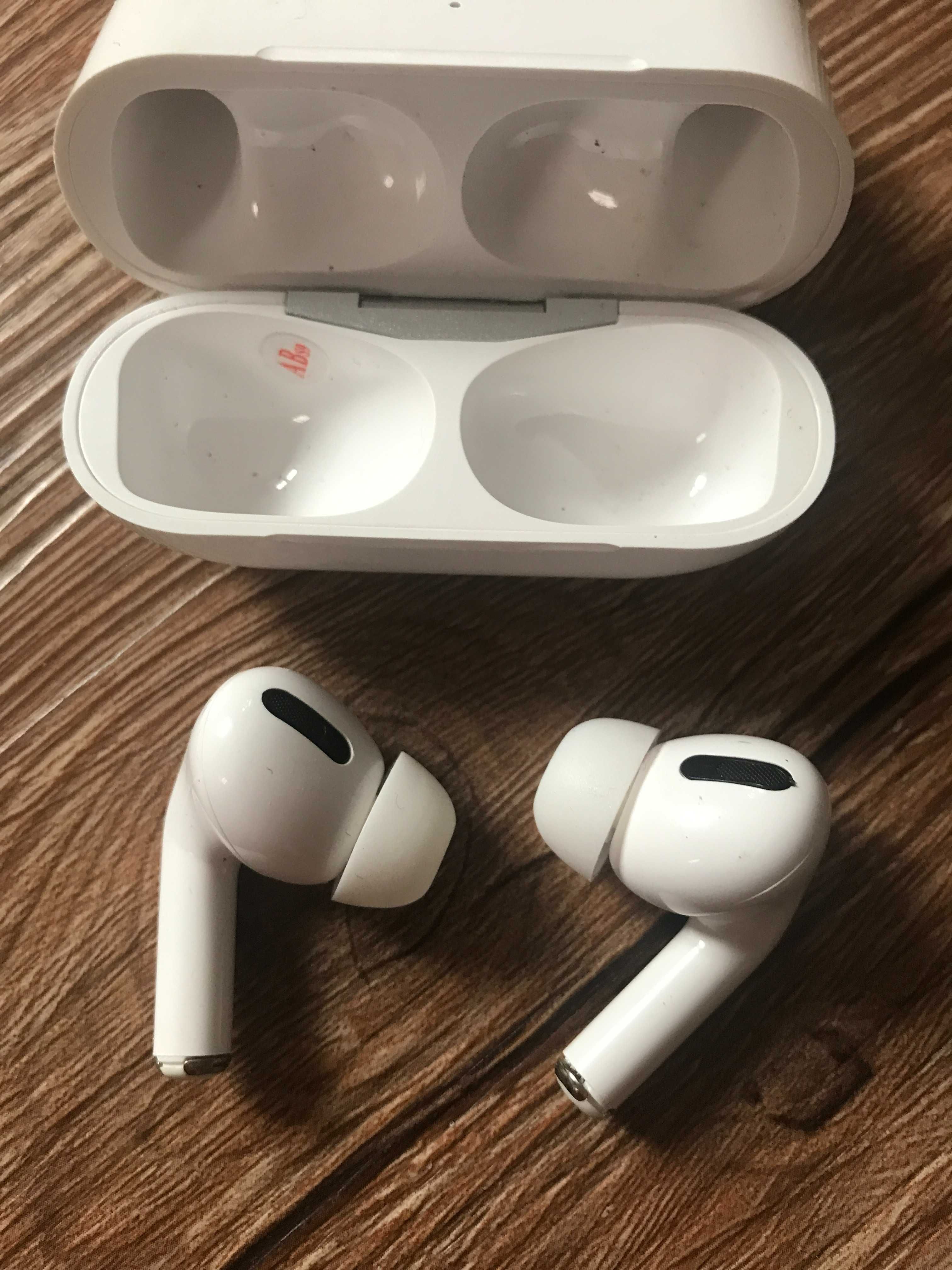 Продам AirPods Pro