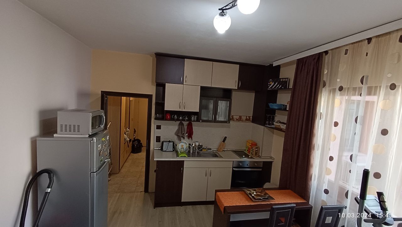 Дава се под наем Двустаен апартамент в Пловдив, Тракия - 45 кв.м за 83000 € - Снимка #2