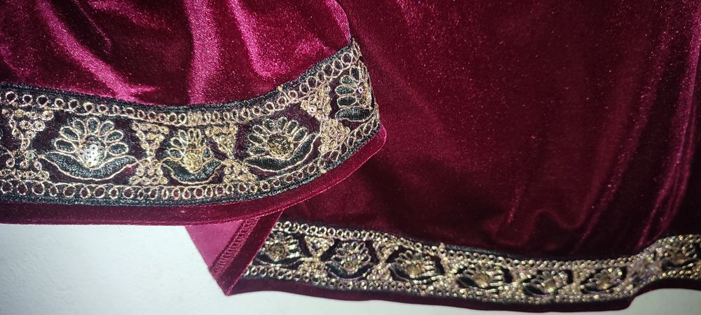 bluza catifea Dobrogea XL cu broderie