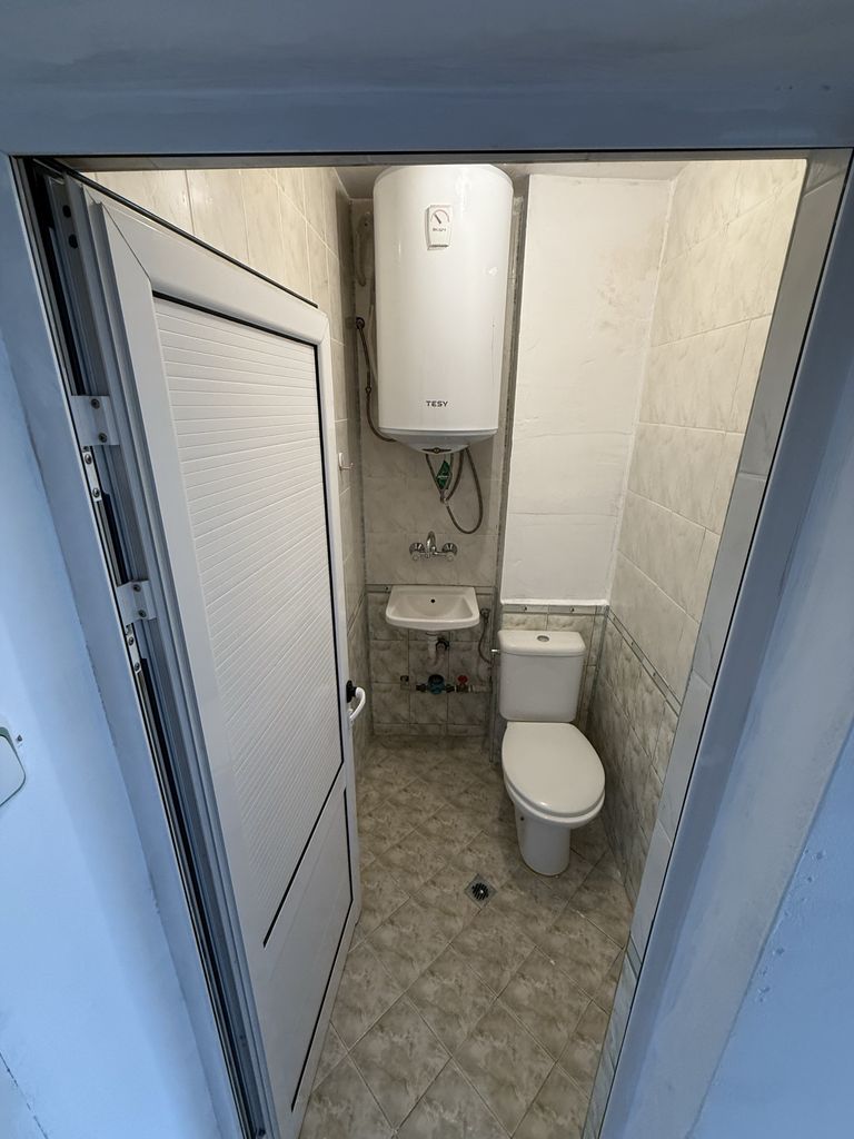 Продава се Двустаен апартамент в Кърджали, Гледка - 56 кв.м за 733 €/кв.м - Снимка #6