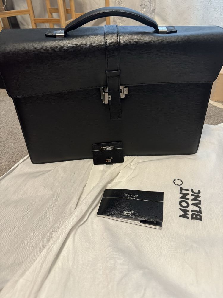 Geanta Mont Blanc 4810 Westside verificare in magazinul Mont Blanc