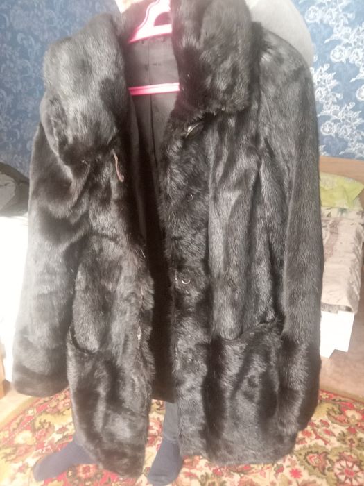 Продам шубу норковую