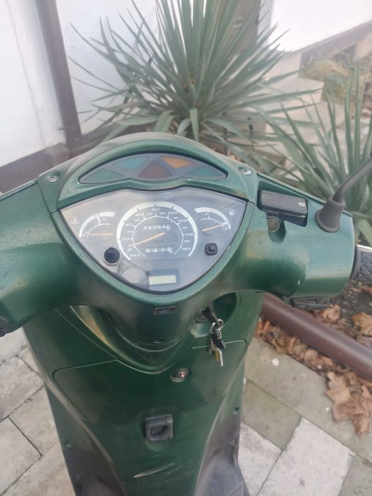 scuter honda sh 125 se conduce cu B