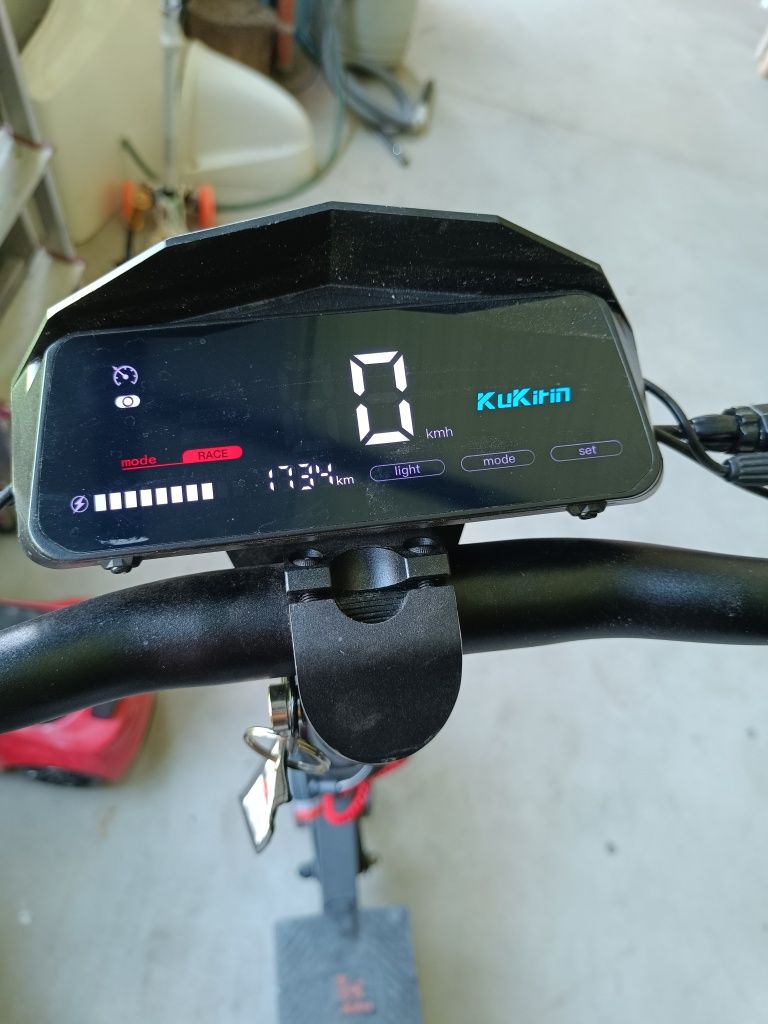 Тротинетка Kukirin G2