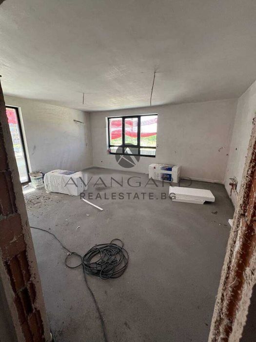 Продава се Тристаен апартамент в Пловдив, Христо Смирненски - 111 кв.м за 1232 €/кв.м - Снимка #2