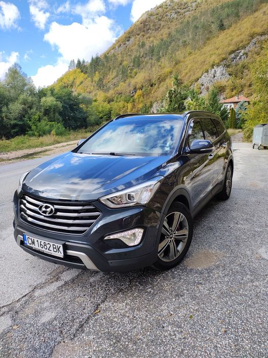 Hyundai Grand Santa Fe