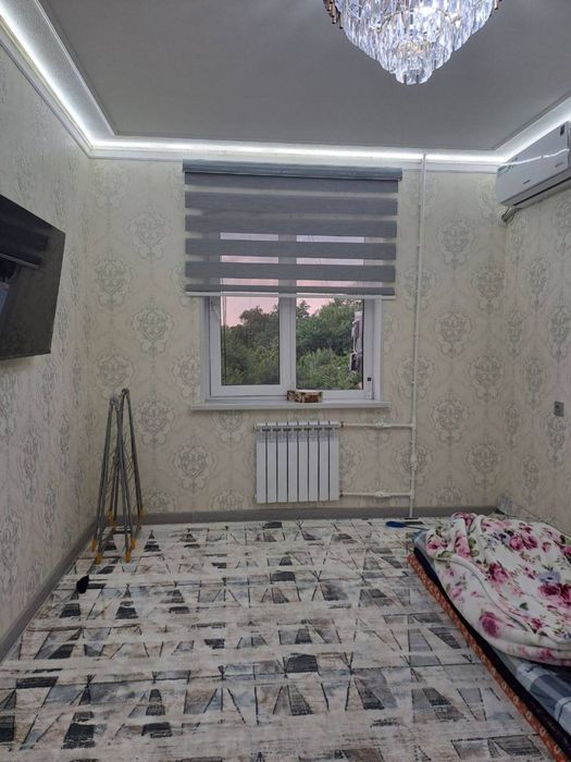 Чирчик Новоий сентр 1х сотилад 27.000$ Бош толов ва паспорт бн Ипотека