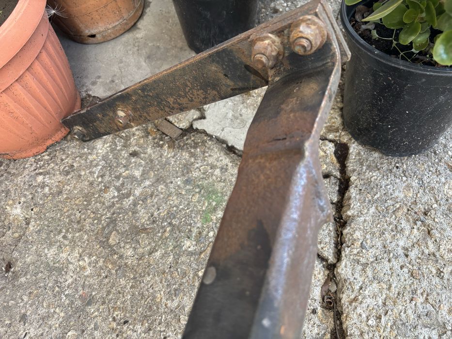 Теглич за Форд Фокус