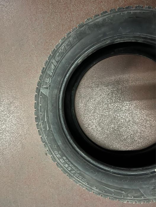 Продам шины 255 50 R20