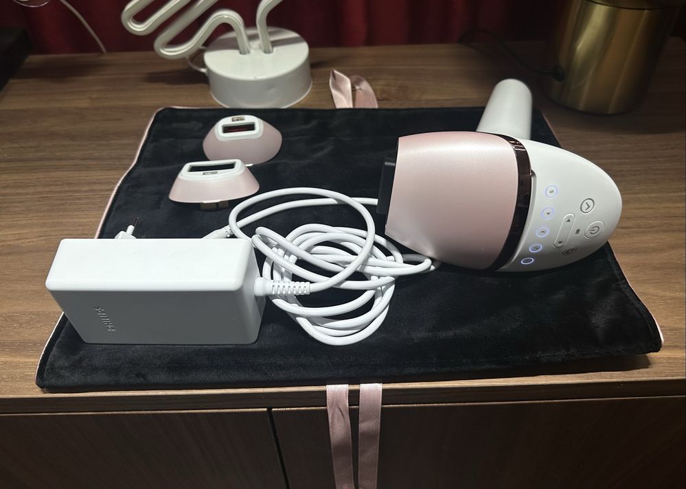 Epilator Philips IPL Lumea Prestige, 250.000 impulsuri, senzor skin