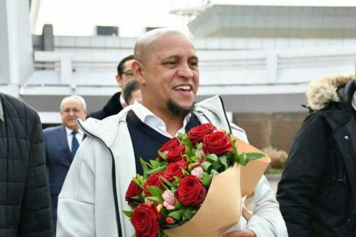 ROBERTO CARLOS! Мяч с подписью Роберто Карлоса