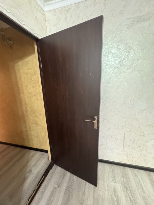 Продам межкомнатные двери