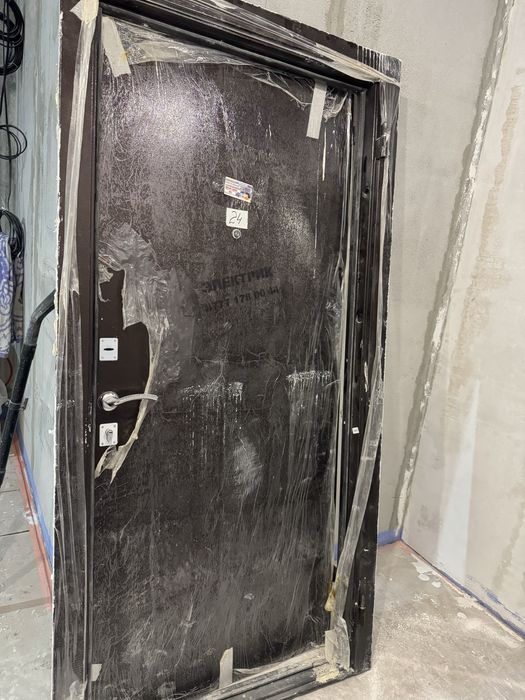 Двери б/у сверху пленка