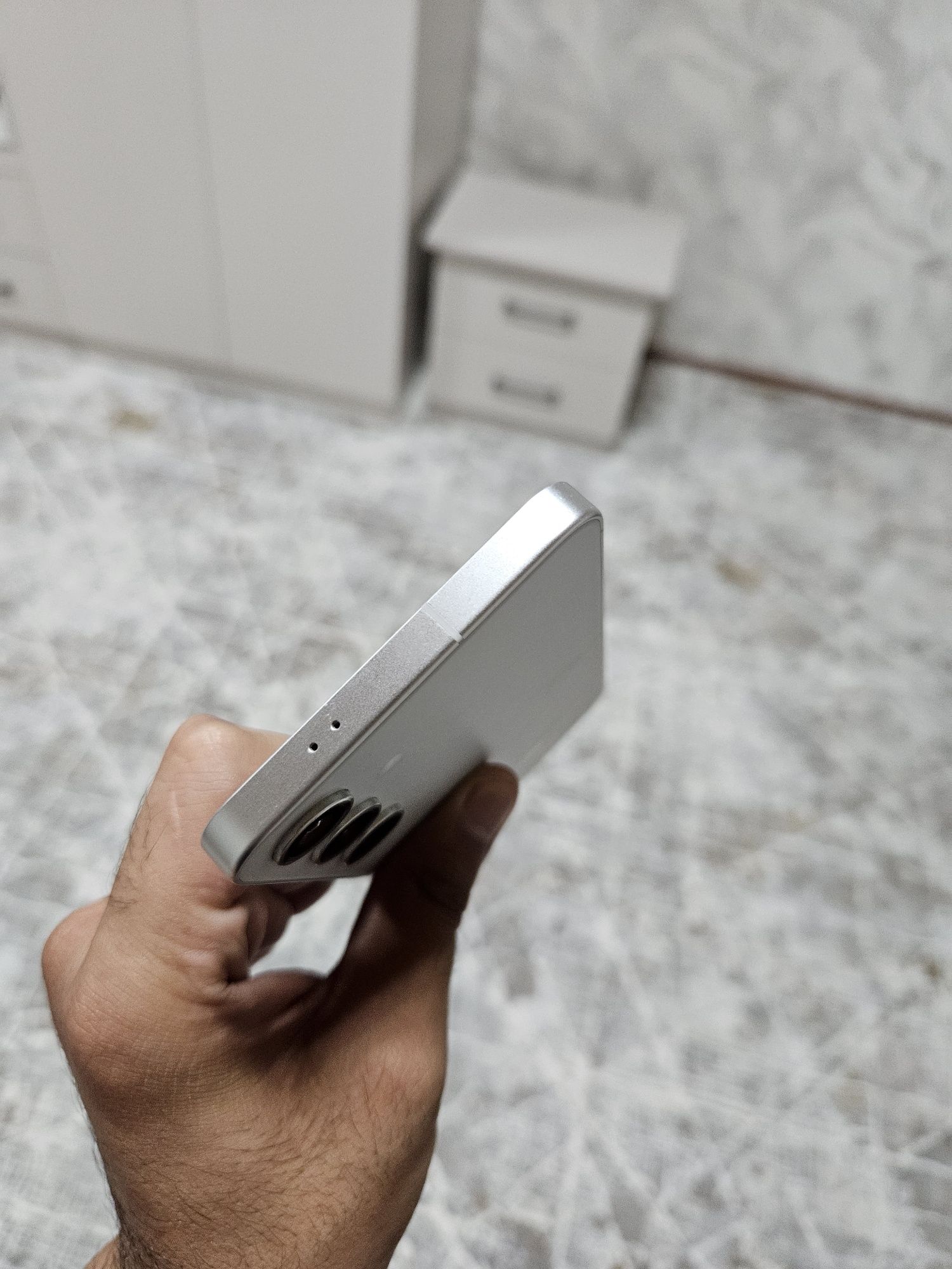 Samsung s24 plus white titanium