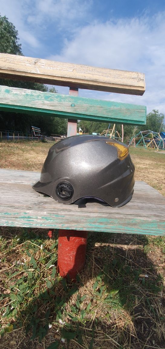 Каска , шлем , за 2000