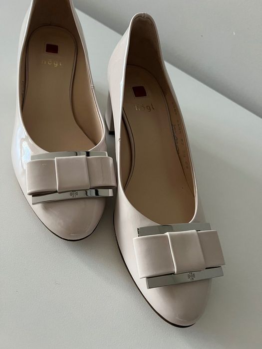 Обувки Нови hogl