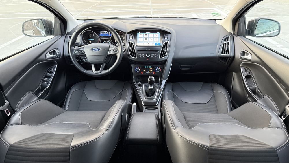Ford Focus TITANIUM Hatchback 1.5TDCI 120CP Piele SYNC3 Park-Pilot