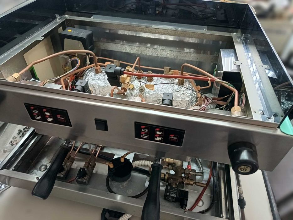 Espressor profesional reconditionat – Wega CMA Italia