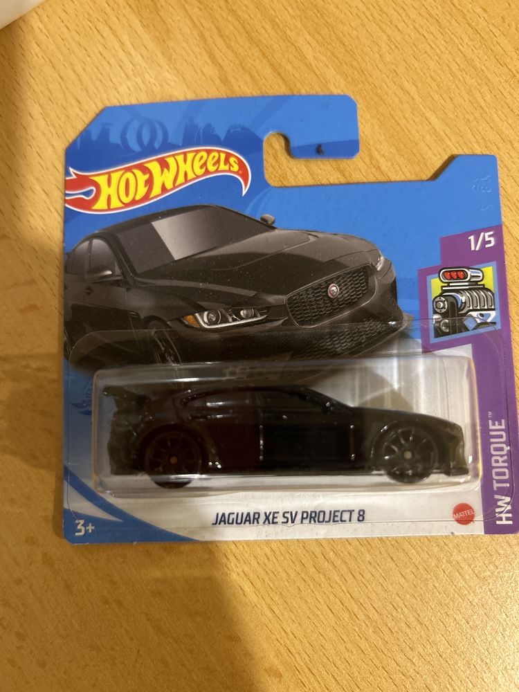 Macheta Hotwheels Jaguar XE SV Project 8