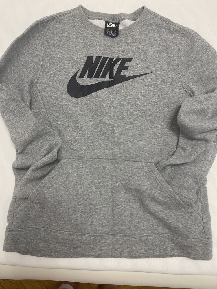 Vând hanorac Nike unisex