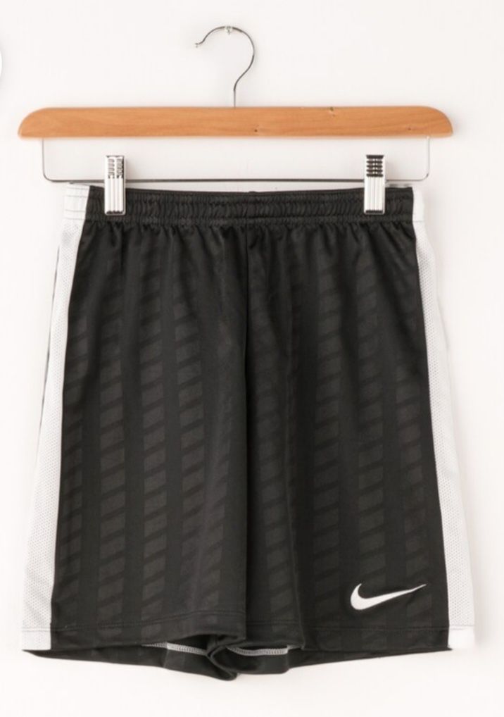 Nike футболни тениски и къси шорти
