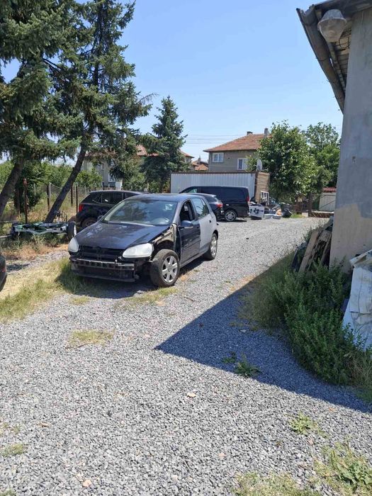 Автосервиз с камера за боядисване